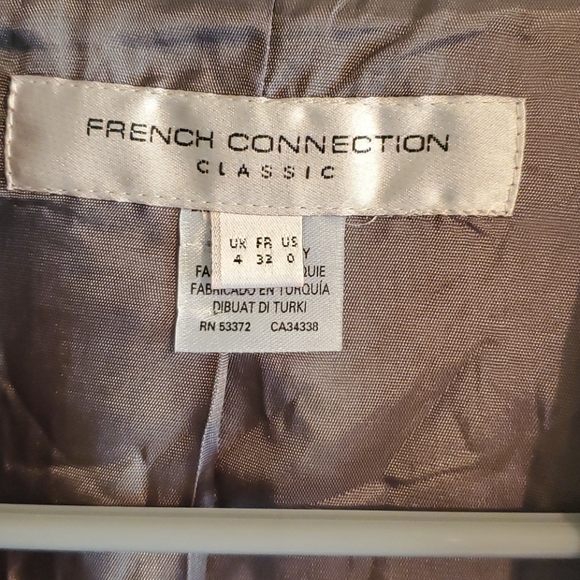 Blazer - Picture 2 of 2